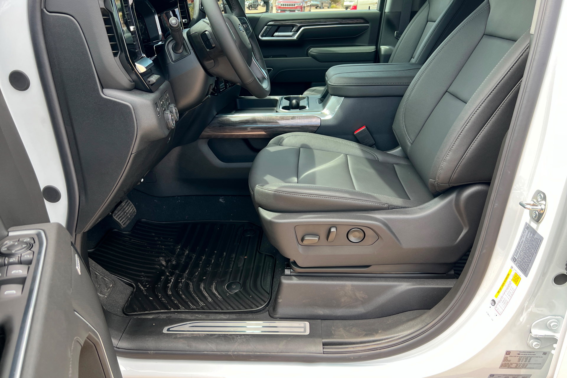 New 2026 Chevrolet Silverado 2500 LTZ w/ LTZ Plus Package AWD/4WD image 18