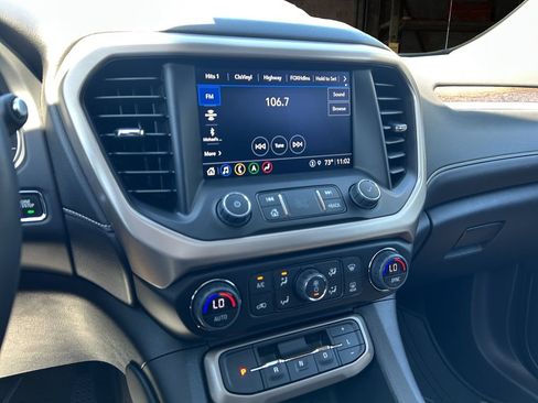 Certified 2023 GMC Acadia Denali w/ Denali Ultimate Package FWD image 24