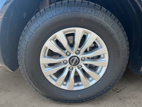 Used 2024 Nissan Armada SV AWD/4WD image 9