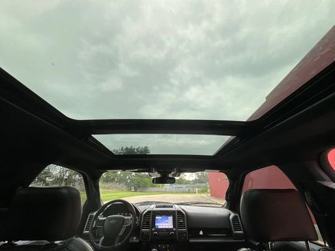 Used 2018 Ford F150 Raptor w/ Equipment Group 802A Luxury AWD/4WD image 17