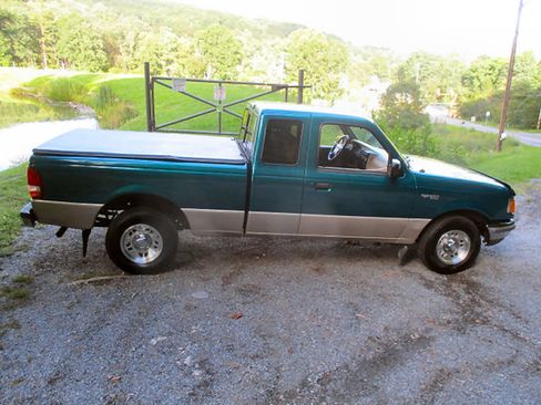 Used 1997 Ford Ranger XLT RWD image 4
