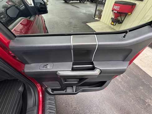 Used 2019 Ford F150 Lariat w/ Equipment Group 502A Luxury AWD/4WD image 39