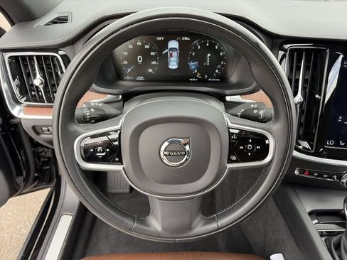 Used 2019 Volvo S60 T5 Inscription FWD image 24