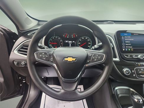 Used 2020 Chevrolet Malibu LS w/ Driver Confidence Package II image 11