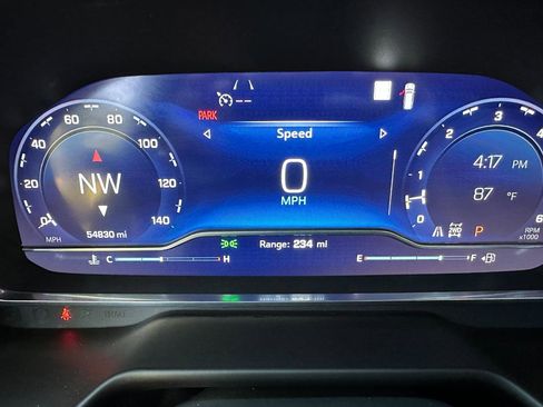 Used 2022 Chevrolet Suburban Z71 w/ Luxury Package AWD/4WD image 45