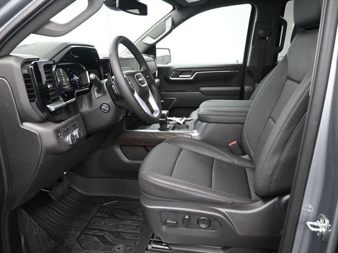 New 2026 GMC Sierra 1500 SLT w/ SLT Premium Plus Package image 15