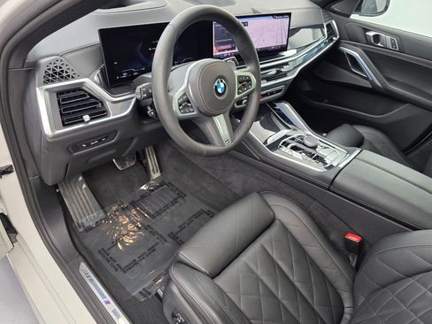 Used 2025 BMW X6 xDrive40i AWD/4WD image 10