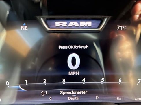 New 2026 RAM 1500 Big Horn AWD/4WD image 11