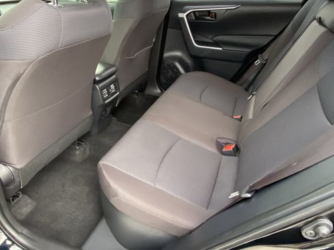 Certified 2025 Toyota RAV4 LE image 22