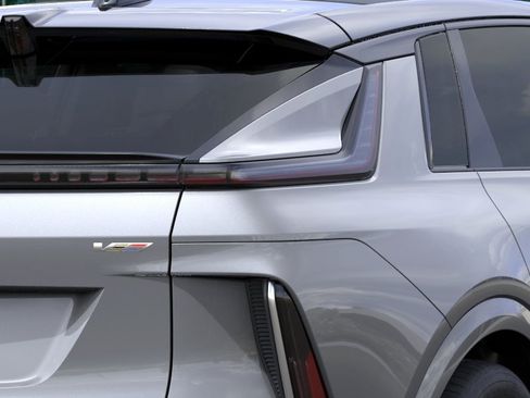 New 2026 Cadillac Lyriq V w/ Exterior Carbon Fiber Package AWD/4WD image 11