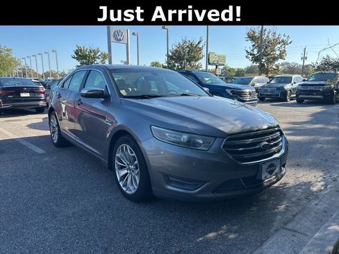 Used 2013 Ford Taurus Limited image 26