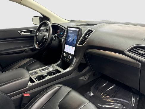 Used 2022 Ford Edge Titanium AWD/4WD image 41