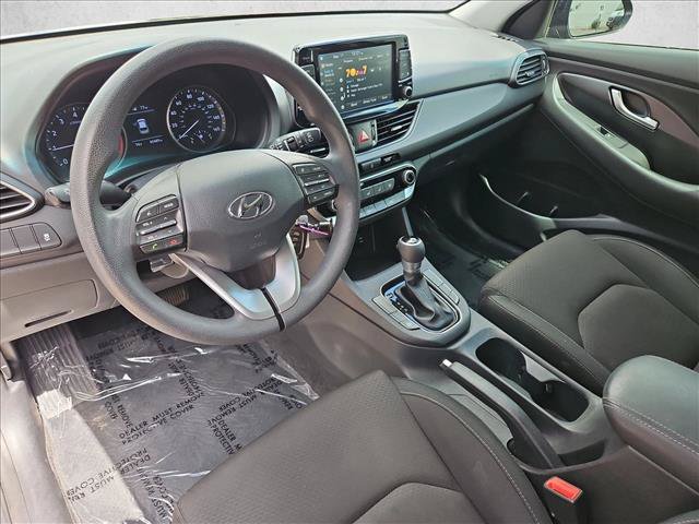 Used 2018 Hyundai Elantra GT FWD image 13