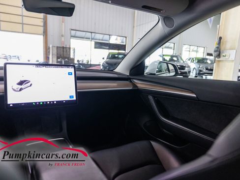 Used 2023 Tesla Model 3 Standard Range image 32