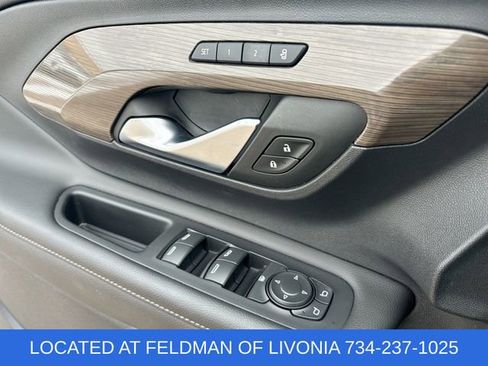 Used 2022 GMC Terrain Denali w/ Denali Premium Package image 23