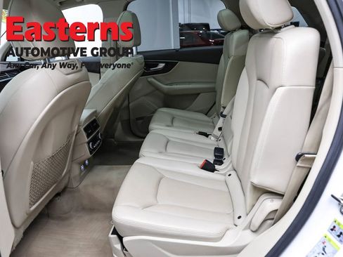 Used 2019 Audi Q7 3.0T Prestige w/ Prestige Package AWD/4WD image 24