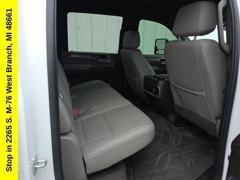 Used 2024 Chevrolet Silverado 2500 LTZ w/ LTZ Convenience Package AWD/4WD image 46