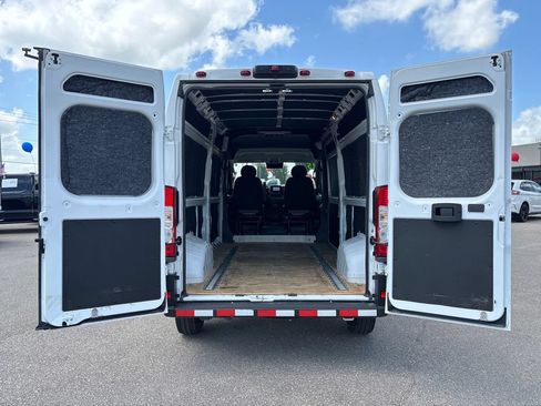 Used 2025 RAM ProMaster 2500 FWD image 27