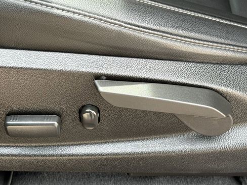 Used 2021 Chevrolet Colorado Z71 w/ Safety Package image 21