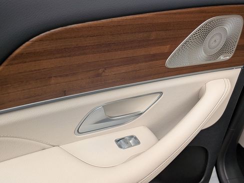 Used 2024 Mercedes-Benz GLE 350 4MATIC image 28