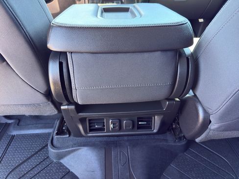 Used 2019 Chevrolet Silverado 1500 RST AWD/4WD image 32
