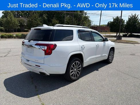 Used 2023 GMC Acadia Denali w/ Denali Technology Package AWD/4WD image 4
