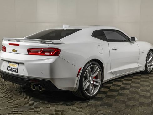 Used 2018 Chevrolet Camaro SS image 18