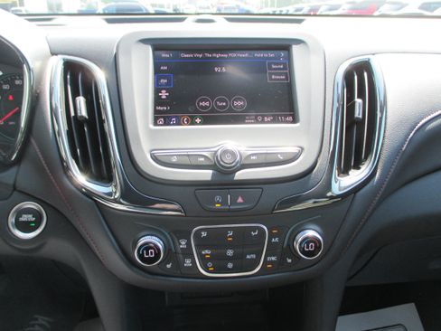 Used 2024 Chevrolet Equinox RS w/ LPO, Floor Liner Package FWD image 17