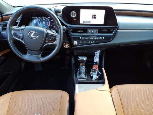 Certified 2023 Lexus ES 350 w/ Premium Package image 11