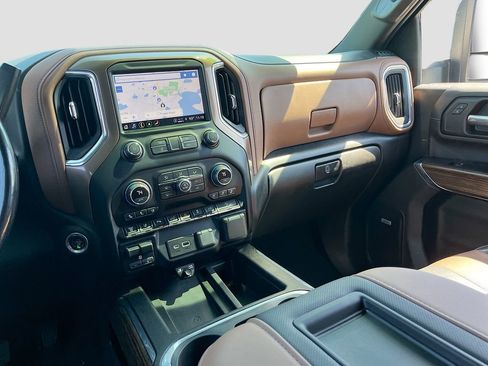 Used 2022 Chevrolet Silverado 2500 High Country w/ Safety Package II AWD/4WD image 24