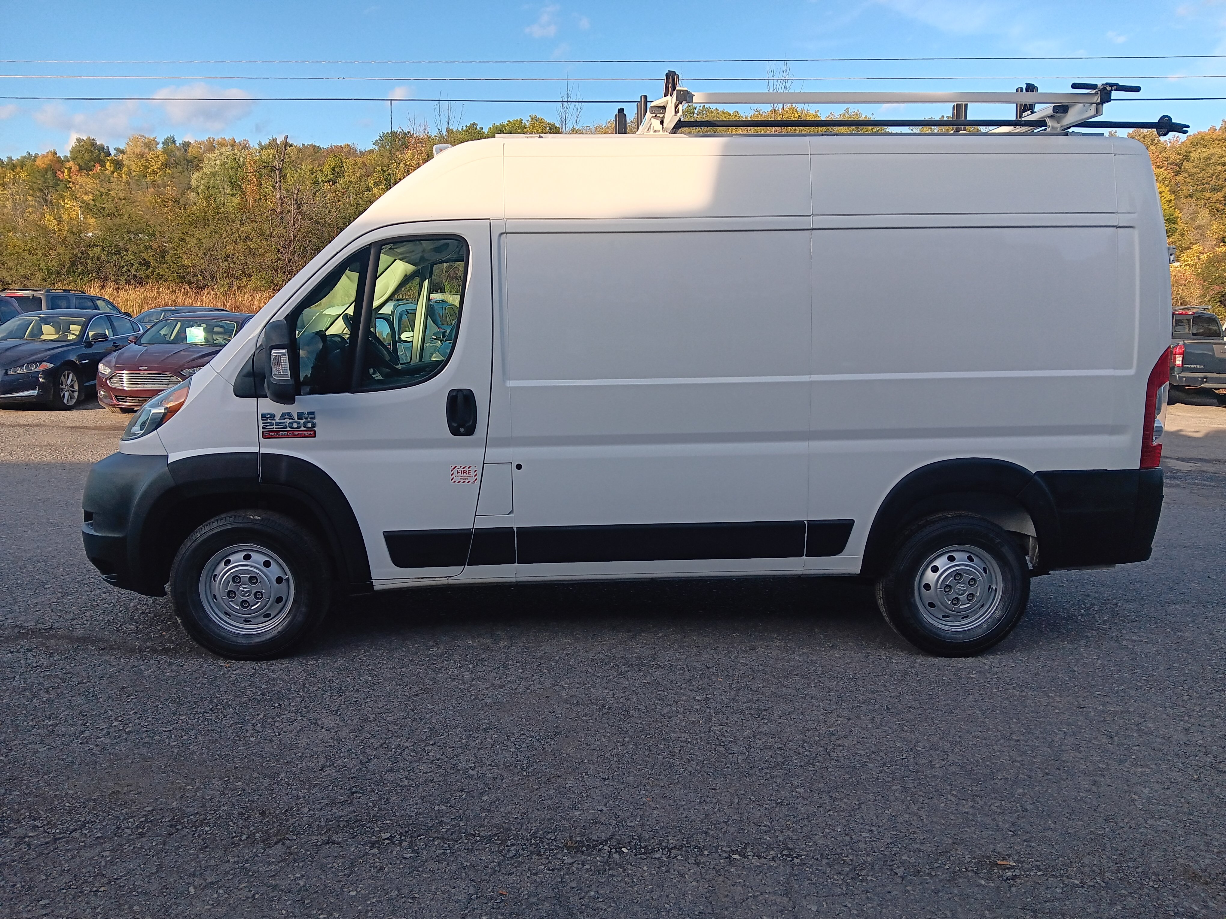 Used 2020 RAM ProMaster 2500 FWD image 2