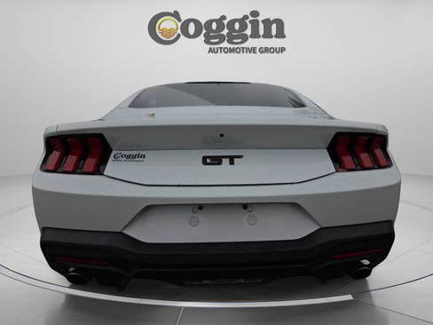 Used 2024 Ford Mustang GT Premium image 6