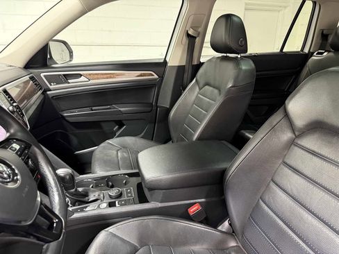 Used 2019 Volkswagen Atlas SEL Premium image 14