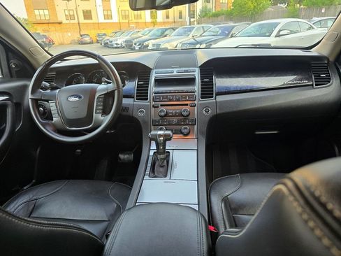 Used 2012 Ford Taurus Limited FWD image 15