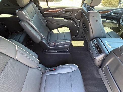 Used 2023 Cadillac Escalade ESV Premium Luxury w/ Performance Package AWD/4WD image 13
