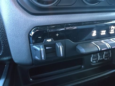 Used 2021 RAM 1500 Big Horn image 70