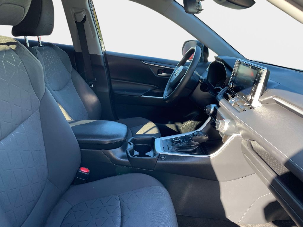 Used 2021 Toyota RAV4 XLE w/ Convenience Package AWD/4WD image 10