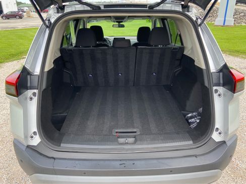 Used 2023 Nissan Rogue SV AWD/4WD image 6
