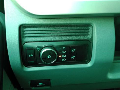 Used 2025 Ford F250 XLT image 34