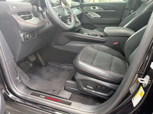 Used 2025 Ford Explorer ST AWD/4WD image 9