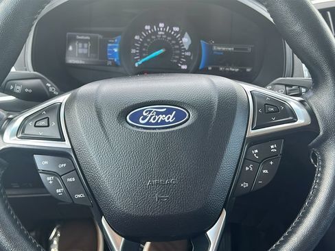 Used 2024 Ford Edge Titanium AWD/4WD image 16