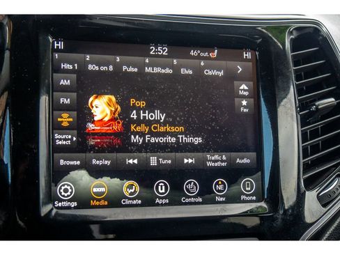 Used 2019 Jeep Cherokee Limited image 25