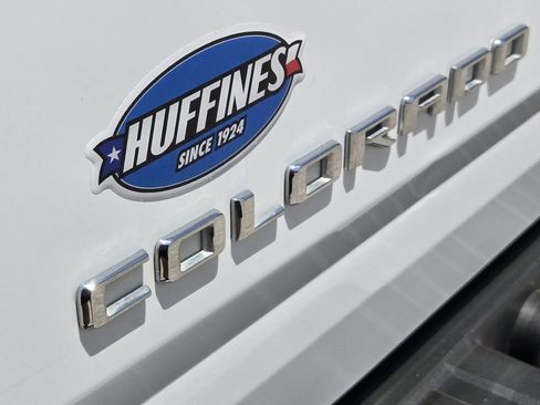 Used 2022 Chevrolet Colorado LT w/ Fleet Safety Package RWD image 10
