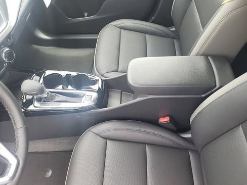 New 2026 Chevrolet Trax ACTIV w/ Sunroof Package FWD image 27