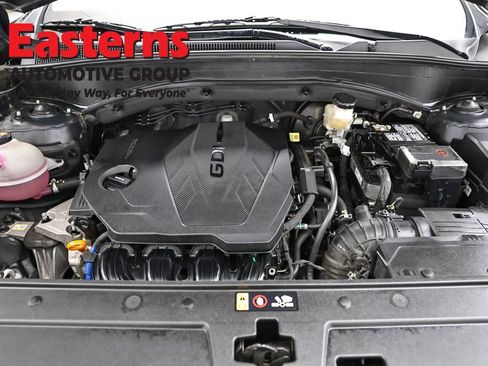 Used 2022 Hyundai Santa Fe SEL w/ Convenience + Premium Package AWD/4WD image 7