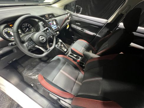 New 2025 Nissan Versa SR w/ Trunk Package image 33