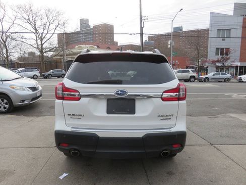 Used 2020 Subaru Ascent Limited w/ Technology Package AWD/4WD image 8