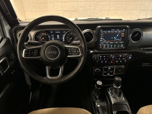Used 2021 Jeep Wrangler Unlimited Sahara AWD/4WD image 24