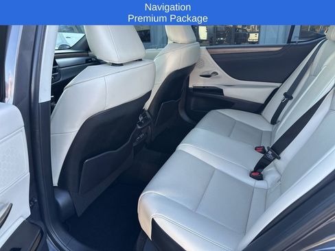 Used 2023 Lexus ES 350 w/ Premium Package FWD image 2