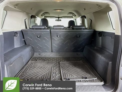 Used 2010 Toyota FJ Cruiser 4WD image 24